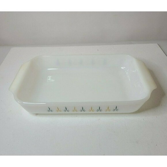VINTAGE anchor hocking fire king candle glow pattern milk glass baking dish - Picture 1 of 10